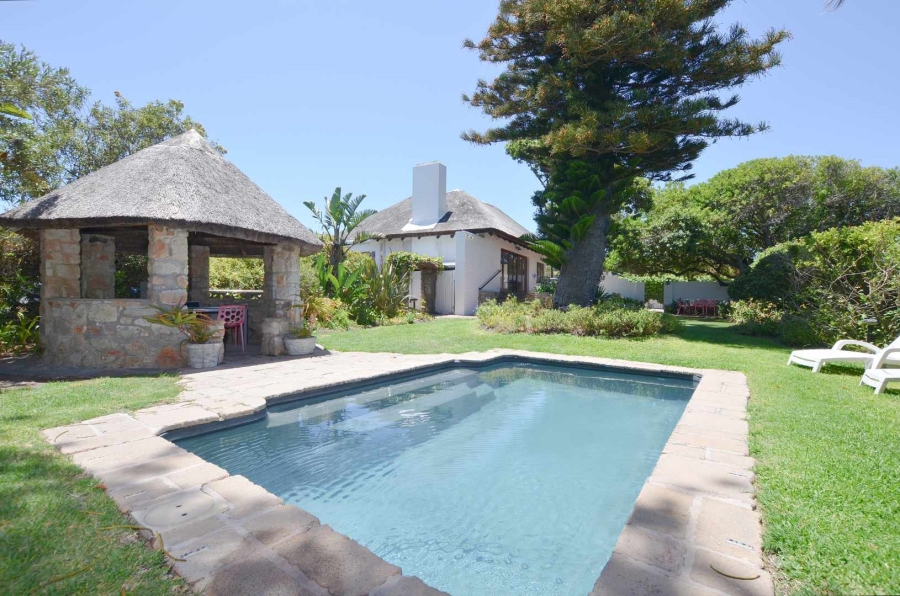 7 Bedroom Property for Sale in Westcliff Western Cape